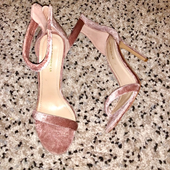 SHOP AKIRA Shoes - Velvet mauve ankle strap high heels